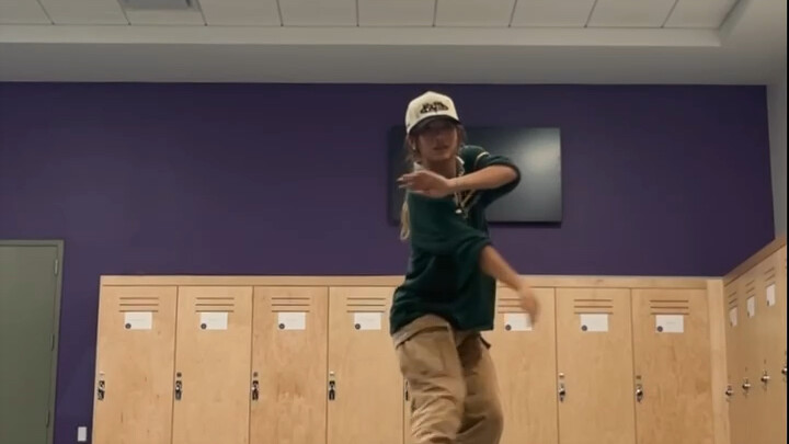 woman-wootae's teaching is mediocre, but her choreography is actually pretty good.