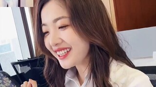 【Yami】【Serial Tari Kantor】Pekerja Kantoran yang Rendah Hati
