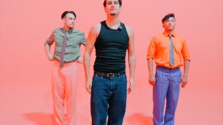 Bài dạy nhảy cho ca khúc mới "OH LA LA LA" của Thái Y Lâm đã ra mắt, mau học ngay thôi