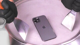 Ông chủ chiên một tô kem từ iphone 12?