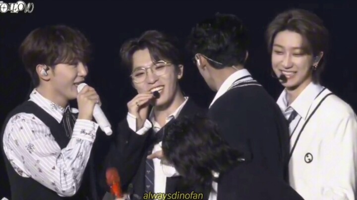 【หลี่ฉาน】นี่แหละคือการเปิดไมค์ที่ไม่เหมือนใคร อีกหนึ่งวันที่ถูกพี่ๆ แกล้งเล่นไปทั้งวัน