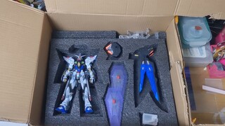 Strike Freedom Gundam terkuat dan paling tampan berangkat (dimainkan oleh model Bai Ke)