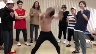 【排舞】尚辉麻麻大崩坏现场