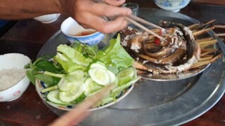 82 Tuổi Rèn Cây Xà Beng Như Thế Nào Vào Món Lươn Rang Muối Đệ Nhất Miền Tây