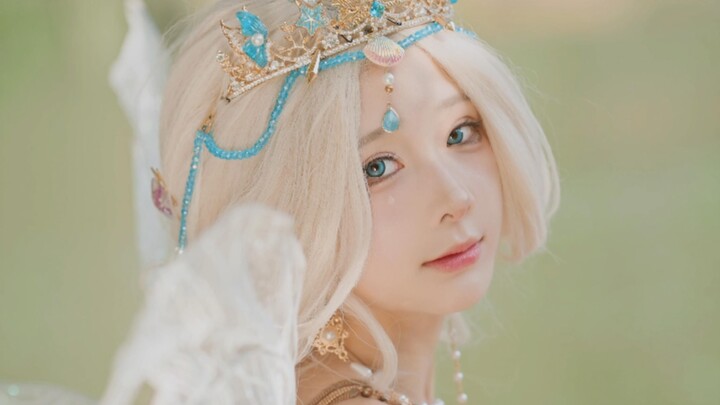 She is the last princess of the Elven Kingdom.