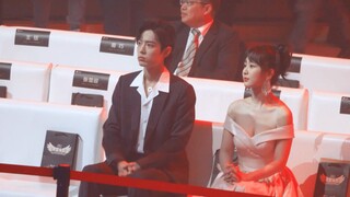 Yang Zi丨Xiao Zhan in the same frame at the Headline Ceremony