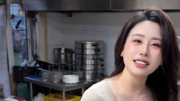“Còn tưởng chị dâu đã có sữa rồi cơ!”