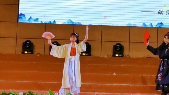 [Qingchen×莯Cen] Synchronicity is off the charts! A stunning live cover of "Dream in the Garden"—Old 