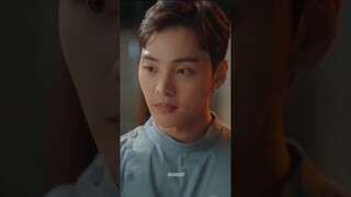 She wanted a kiss 😘 #kdrama #kdramaedit #drromantic3 #kimminjae #shorts