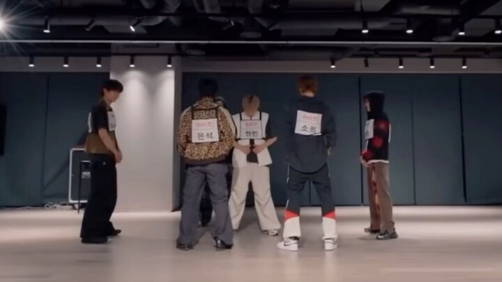 Holy shit！！！！！Does anyone understand the value of Taro standing in position C???