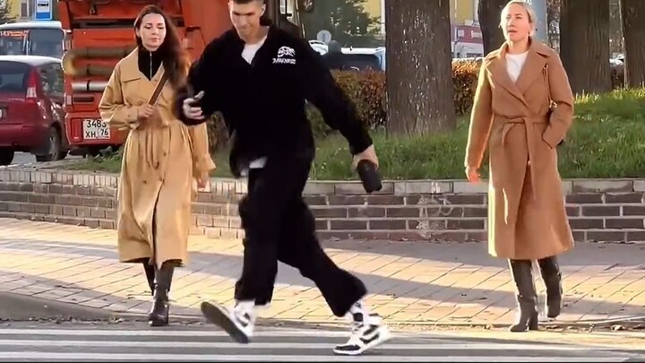 Walking Dance