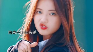 哈哈哈重返十八岁的老父亲，和女儿同校的第一天，心灵就遭受了一万点暴击