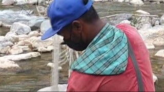 cast netting in Nepal | himalayan trout fishing with handmade cast net |