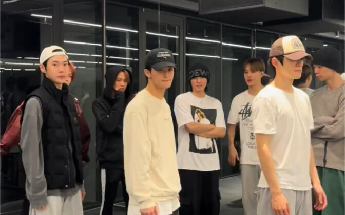 231026 Taeyong mengunggah di TikTok, Yuta-ssan selamat ulang tahun!!!!!