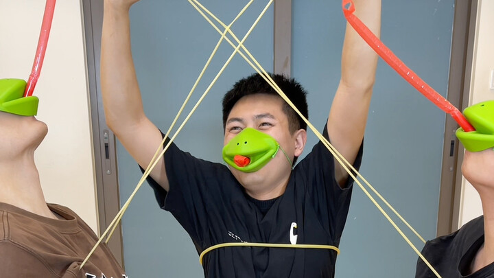 เชิญเพื่อนของคุณมาชมการแข่งขัน Frog Relay Challenge