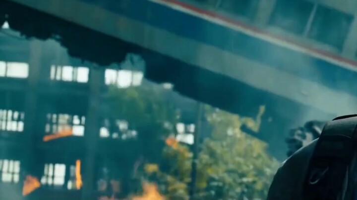 [Transformers] I am neither a roadblock nor a Thanos, I am the Roadbuster who tears the devils apart