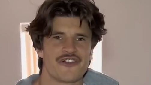 Sobat yang mengira seluruh dunia berputar di sekelilingnya...