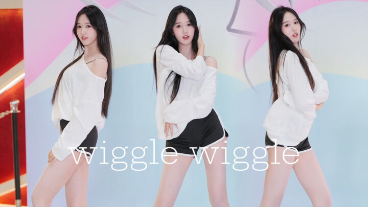 【wiggle wiggle】Cuối cùng cũng đến lượt bản nhạc này trong buổi quảng bá rồi!