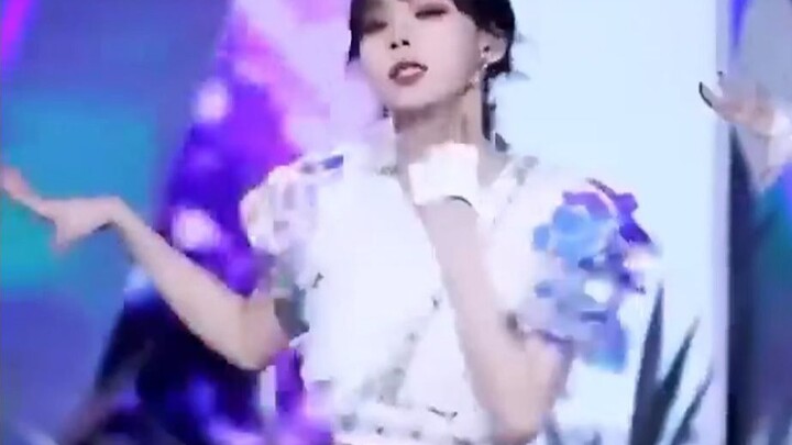 ท่าพวกนี้ดูเหมือนจะต้องให้พวกเธอทำถึงจะใช่เลย