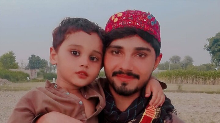 اردو شاعری سیکھنے کے لیے ہمیں فالو کیجیے