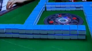 هيا، من يجيد الحديث؟