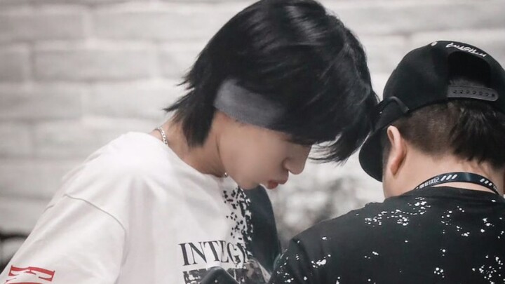 Seventeen: Xu Minghao lớn lên trong vòng tay của cả nhóm ư? Quá đáng yêu! Công chúa của cả nhóm, cả 