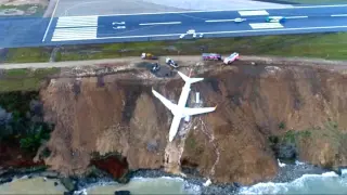 Top Fails On A Plane Flying Fails Compilation & Dangerous Helicopters ! Take off - Aircraft Crashes