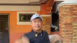 diko alam kung Anong nakain ni kuya d2 pero sanaol 😂