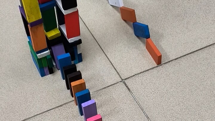 Dominoes