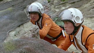 Adegan terkenal dimana monster di Ultraman memalukan④