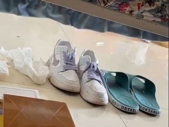 Perhatikan lain kali