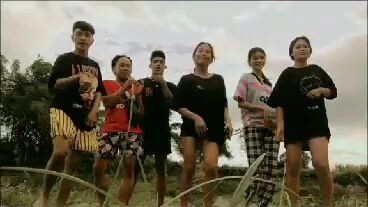 Dance with my friends 😁