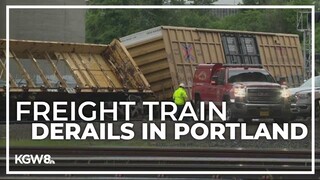 Freight train derails on Steel Bridge in Portland