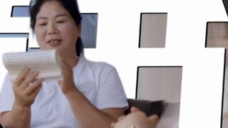 More than 20 years have passed, but she has not become numb, and her eyes are still bright. That flo