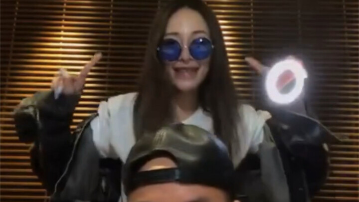 【Nhớ Elva đầy năng lượng】Elva và Ni Tự Cương nhảy cực sung bài "Tỏ Tình"