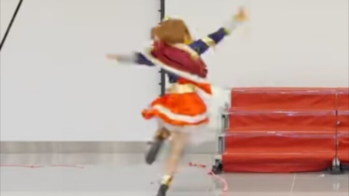 Nếu không ngủ được, bạn có thể đếm xem Aicheng Hualian xoay được bao nhiêu vòng trong chưa đầy ba ph