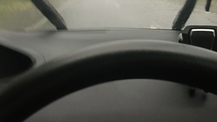 ฝนตกนะจ๊ะ