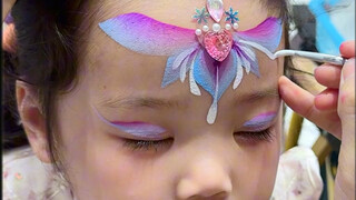 إنها مناسبة جدًا للأمهات لرسمها. إنها رائعة حقًا بعد الرسم.