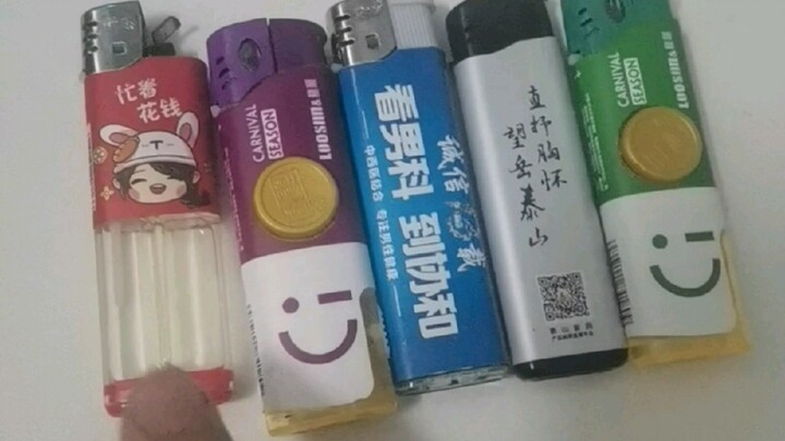 Vấn đề kiểm soát dao mà Uzi gặp phải, chỉ cần năm chiếc bật lửa là giải quyết dễ dàng!