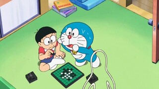 The whole family is out, and the blue fat man takes out an all-purpose nanny rope #Doraemon