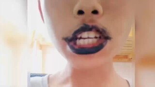 ทำไมปากเขาสีดำจัง