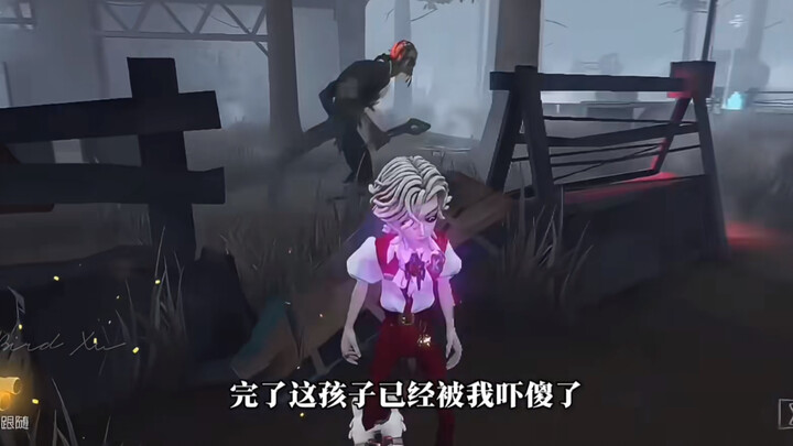 كل مرة أخرج فيها السحلية المشاكسة للتنزه تبدو وكأنني أداعب جروًا صغيرًا.