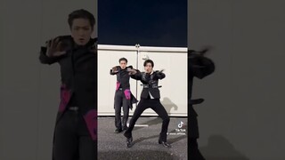 Mingi And Jake Challenge "CRAZY FORM" #ytshorts #youtubeshorts #shorts #ateez #enhypen #youtubeshort
