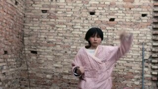Lần đầu tiên nhảy ở nhà