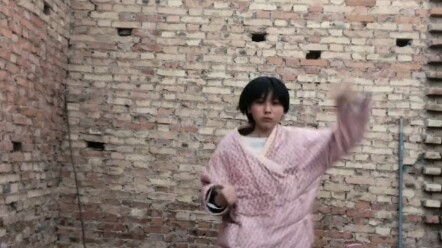 ครั้งแรกที่เต้นรำที่บ้าน