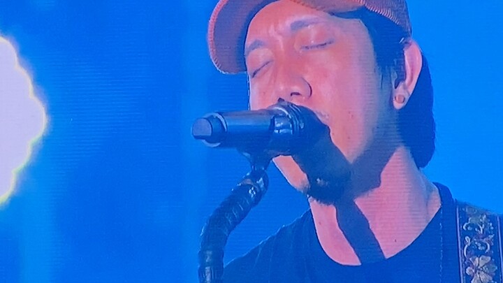 หนุ่ม กะลา