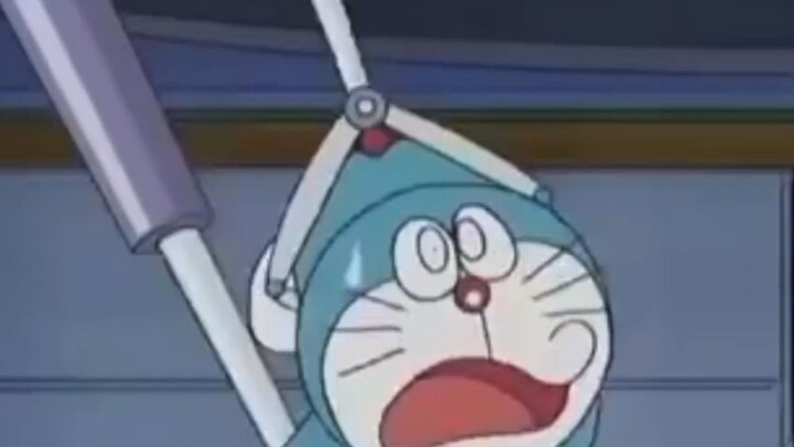 Doraemon terlempar keluar