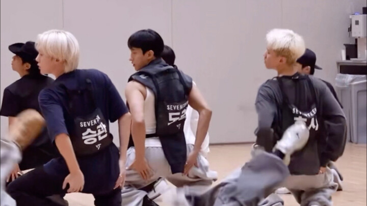 Ba anh em táo cho tôi sờ thử một chút