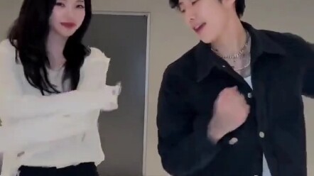 柳智敏有种女友感谁懂，目前最喜欢的初雪challenge，生机勃勃的aespa