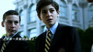 来感受下布鲁斯韦恩的压迫感，少爷真是朴实无华，壕无人性！